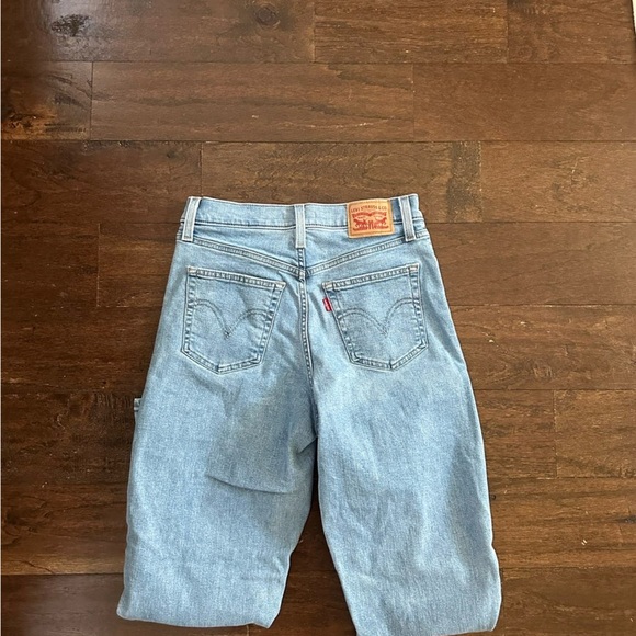 Levi’s-Mom Jeans-High waisted Size 28-EUC-like new - Picture 7 of 7